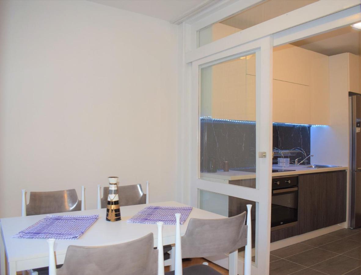 Daire Tea's Apartment, - Centre *